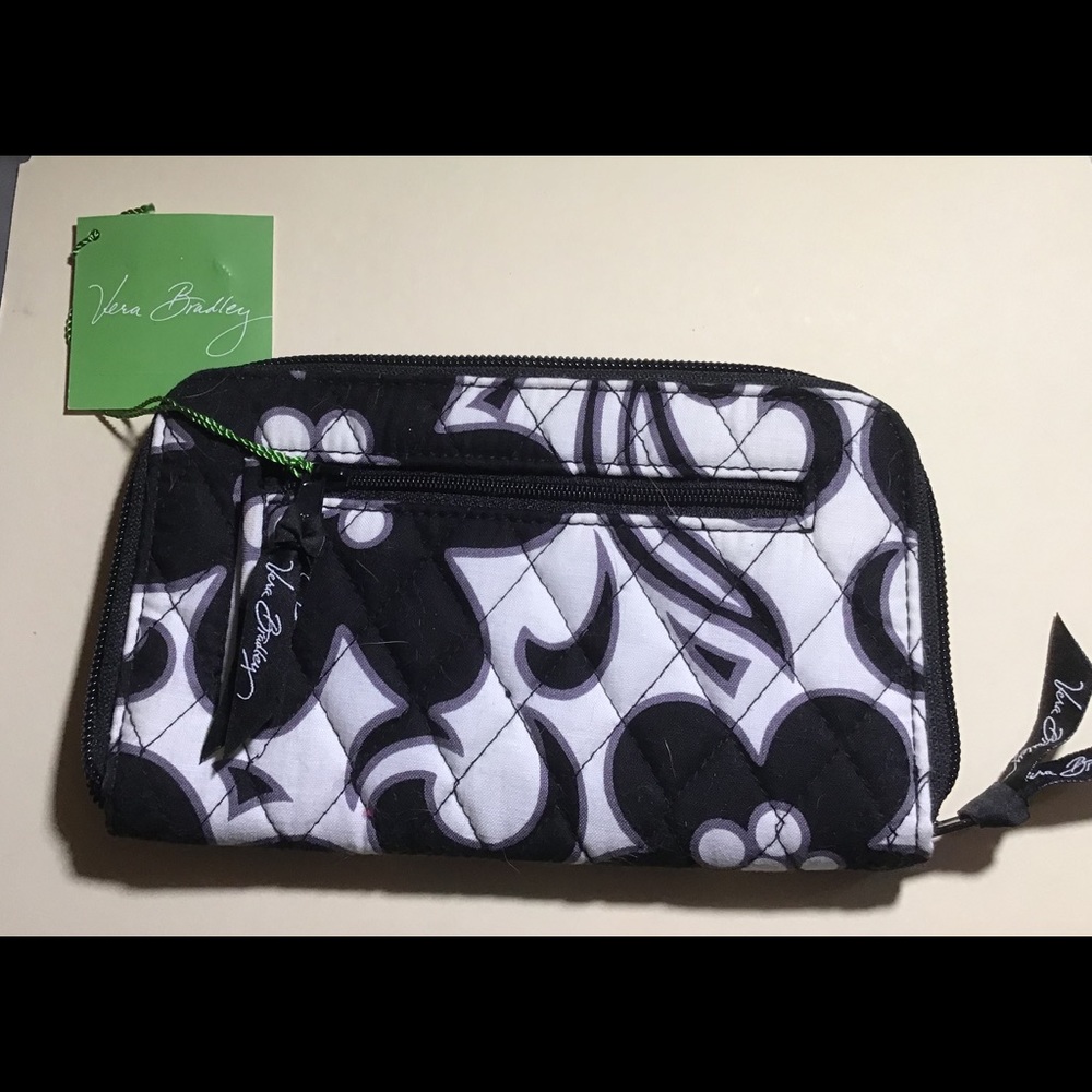 Vera Bradley  black and white wallet NWT